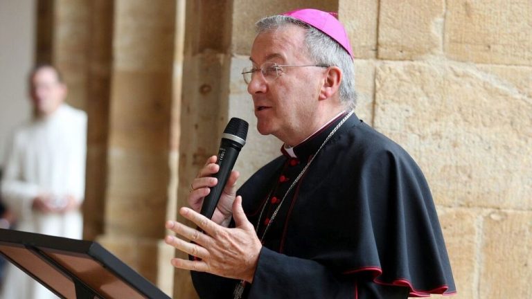 El Vaticano retira la inmunidad diplomática al nuncio apostólico en Francia acusado de agresiones sexuales