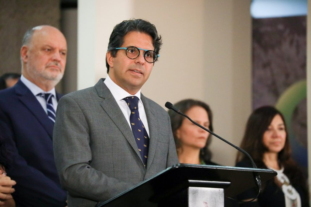 Imagen principal del artículo: Exministro de Educación, Edgar Mora, analiza precandidatura presidencial por el PAC