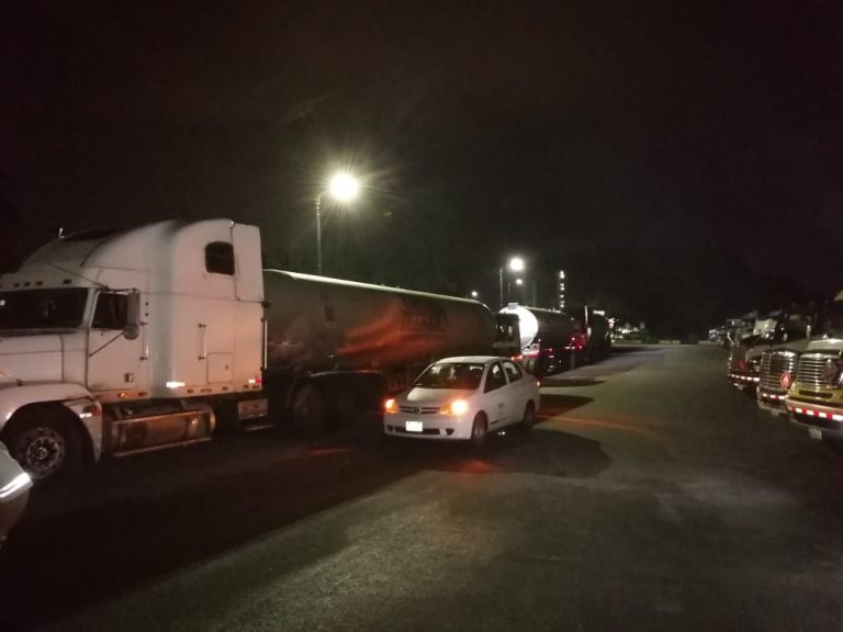 Tras liberación de vías, suministro de combustible y gas regresa a la normalidad