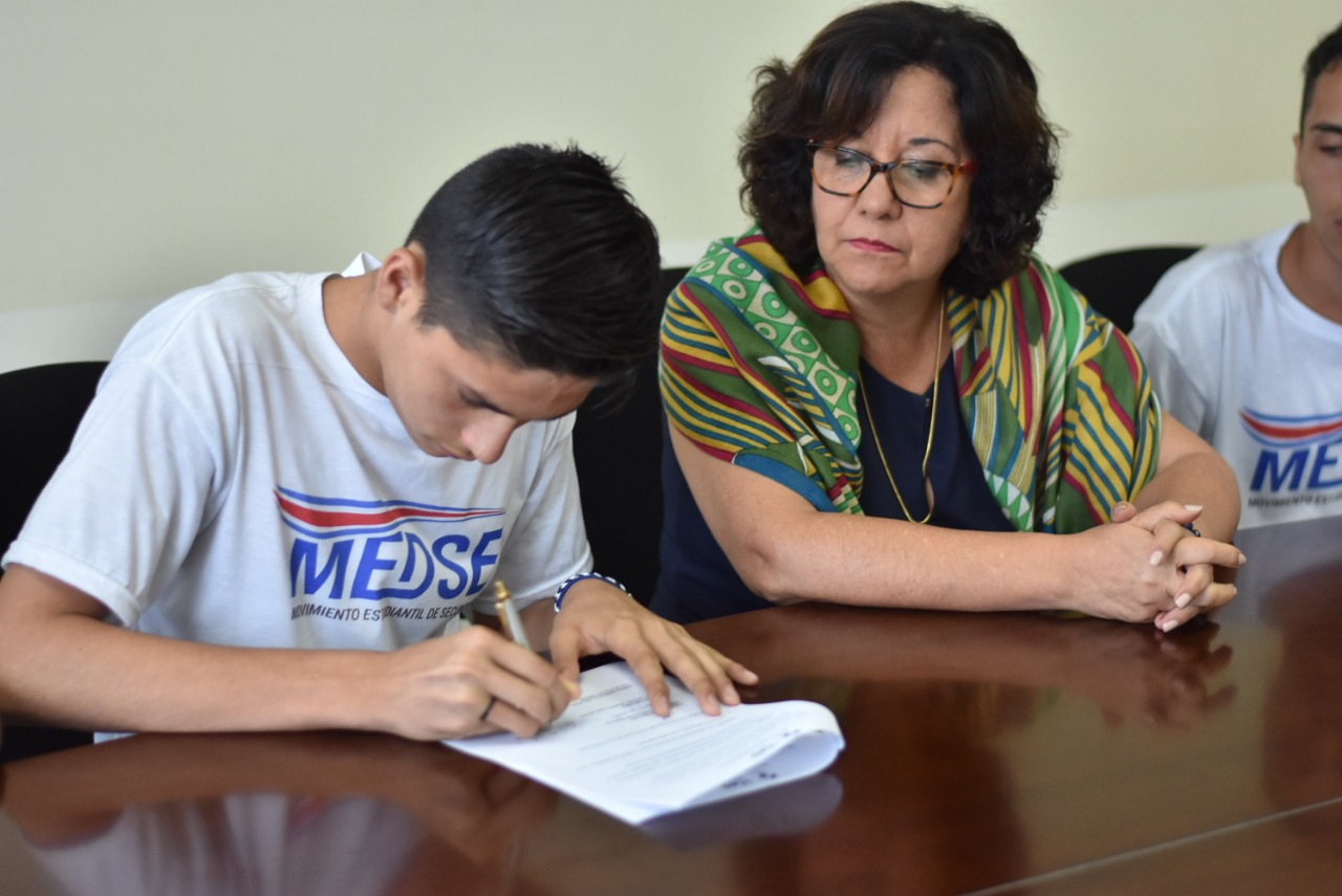 MEP llega a acuerdo con estudiantes pero... las protestas continuarán. Mientras tanto en Gandoca...