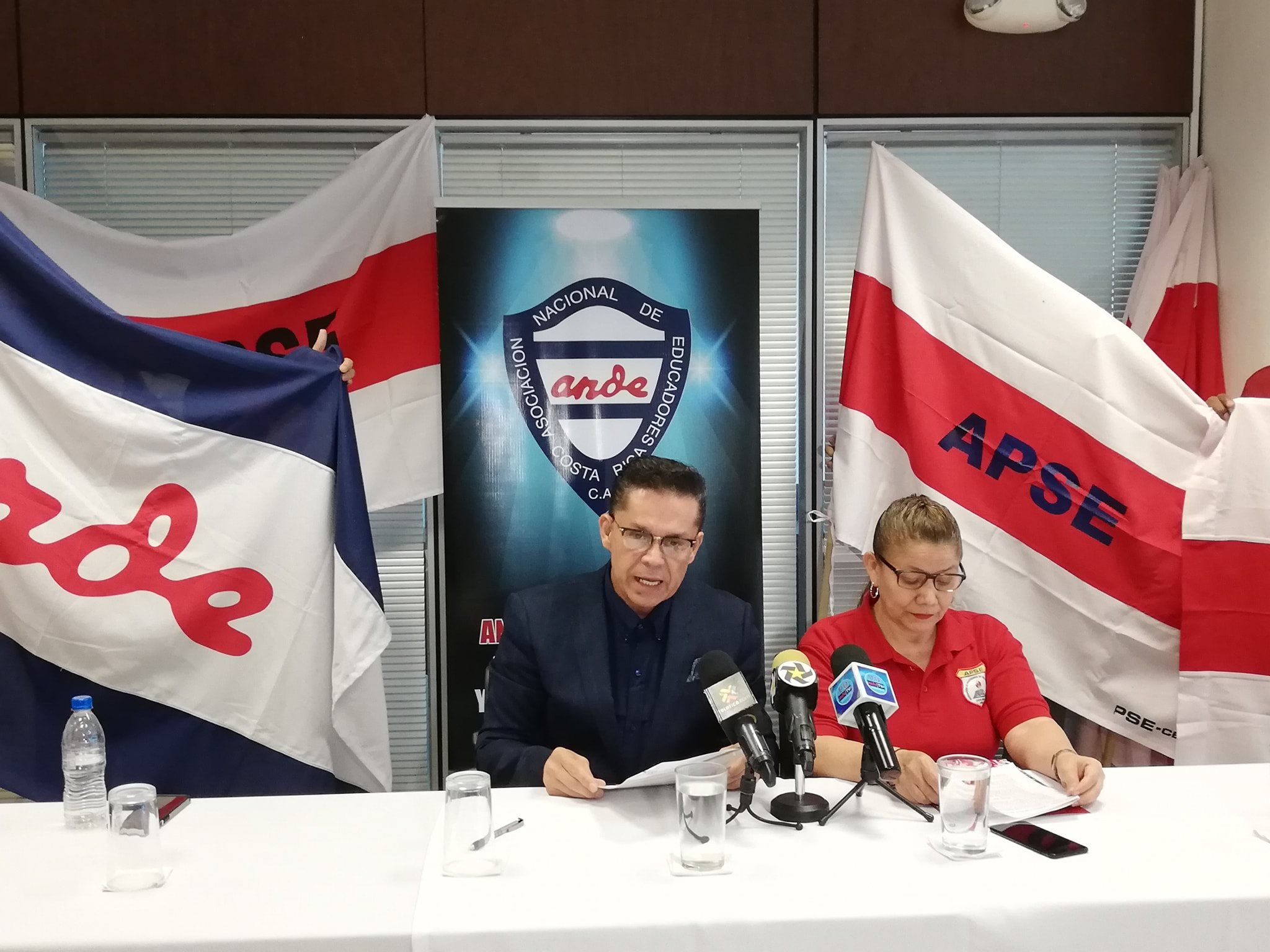 Huelga contra regular la huelga y lo que Japdeva nos enseña de... las huelgas mal negociadas