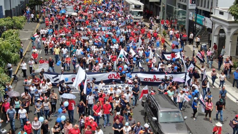 Del futuro de las huelgas, una solicitud de Welmer Ramos y una película de Ortega