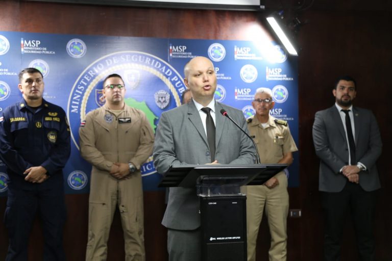 Seguridad denuncia a psicólogos por irregular número de pruebas para portación de armas