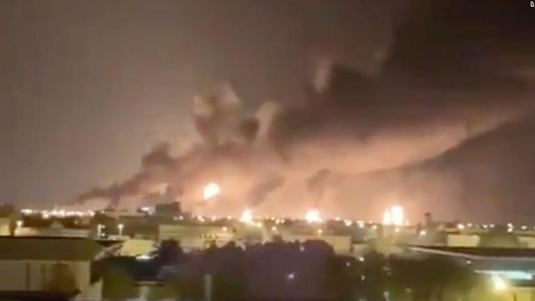 Paralizada la mitad de la producción de petróleo de Arabia Saudita tras un ataque con drones