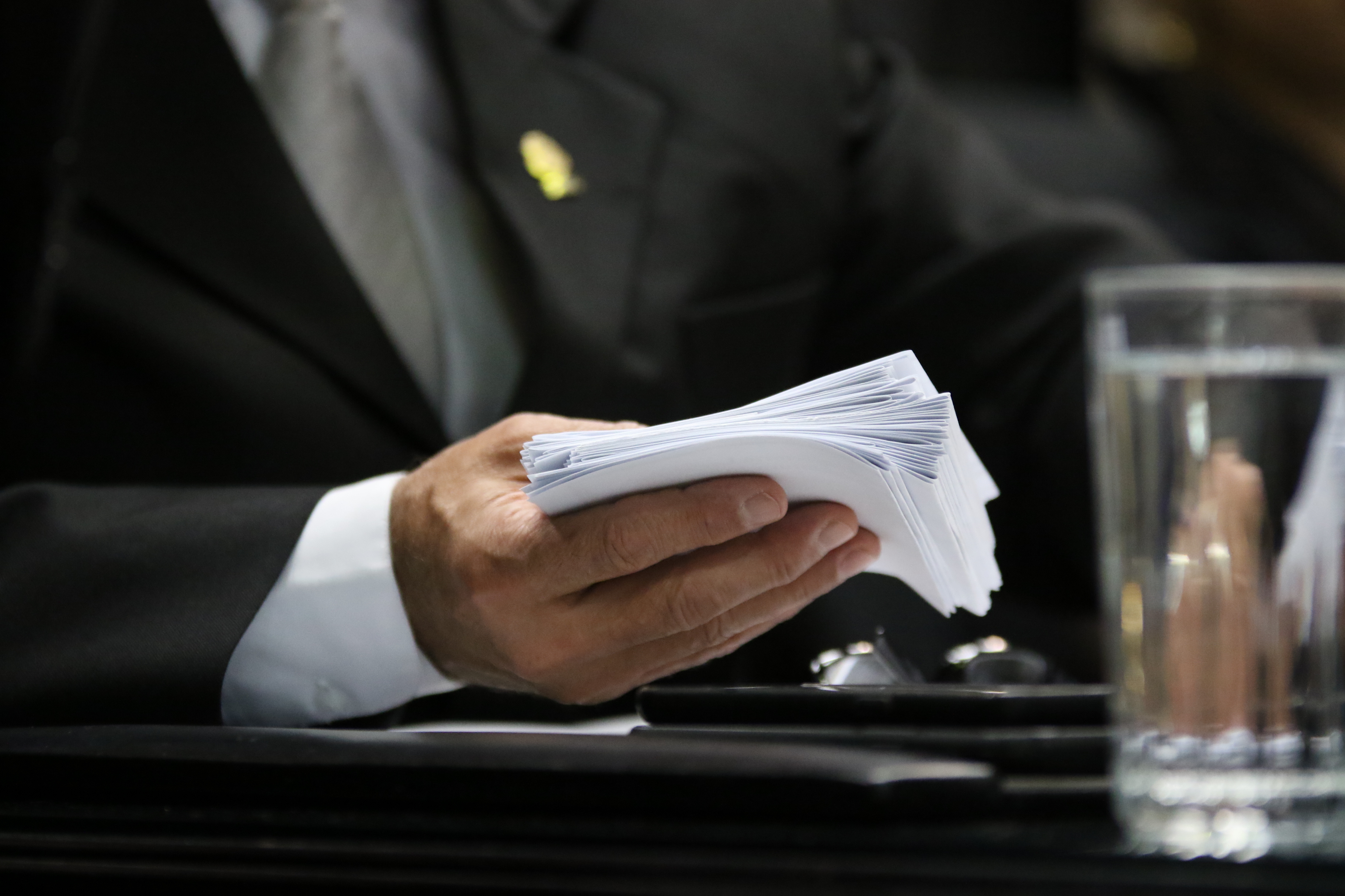 Imagen principal del artículo: Diputados patean la bola y crean comisión para "estudiar" voto público para elegir magistrados