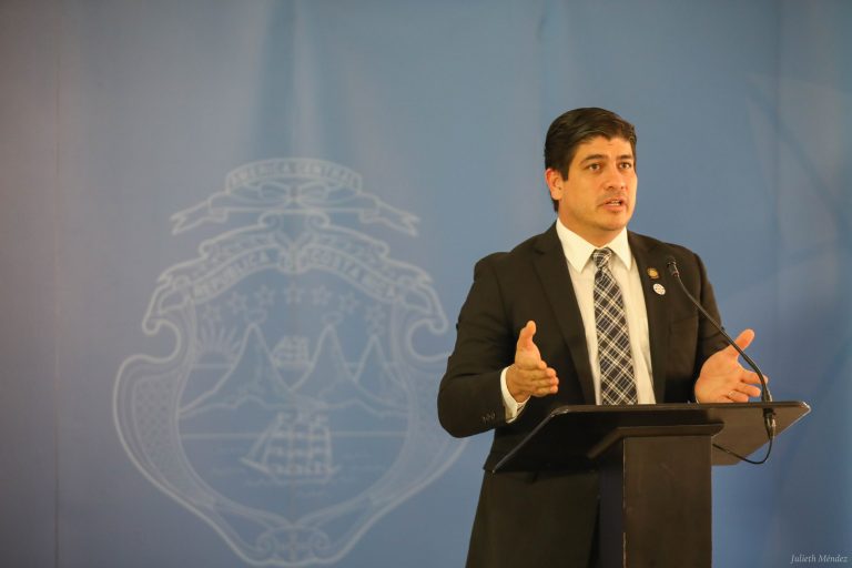 Pobreza se sostiene, Venezuela nos gana la partida y estudiantes universitarios inician protestas