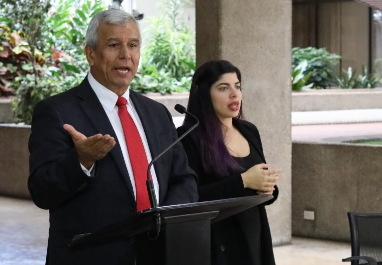 Fin al drama de las tobilleras, taxistas retoman solicitud de indemnización y la economía nacional... recibe un par de malas nuevas