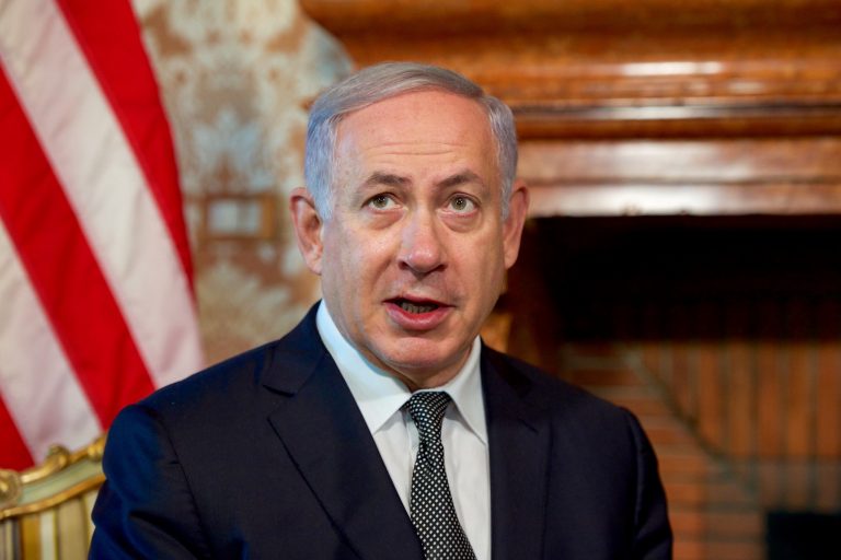 Protestas en Colombia; Fiscalía Israelí acusa de corrupción a primer ministro; audiencias en Estados Unidos cierran la semana con fuertes declaraciones
