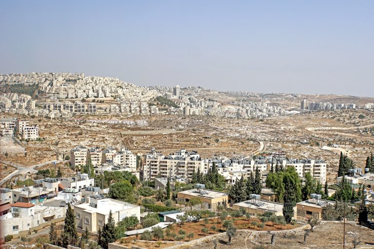 El giro operado por Estados Unidos con relación a los asentamientos israelíes en territorios palestinos: breves apuntes