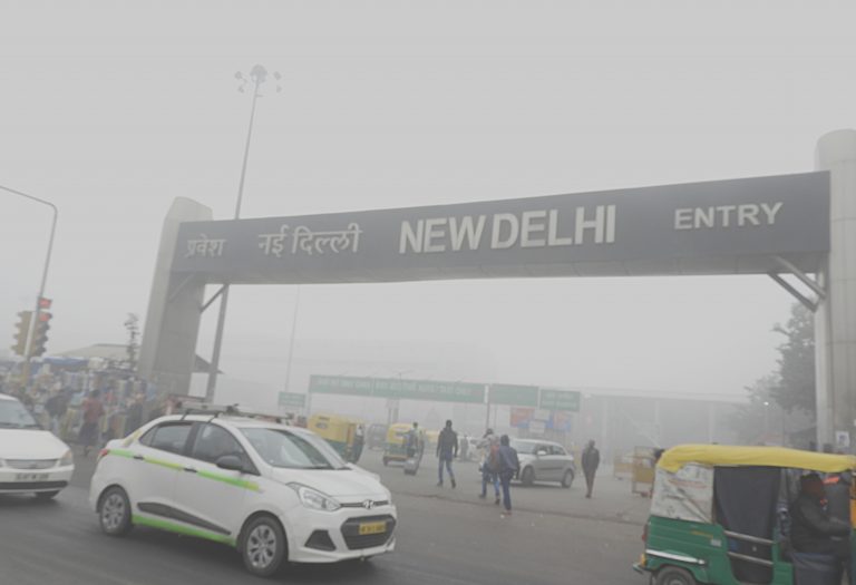 No se puede respirar en Nueva Delhi, Irán avanza en su aspiración nuclear & en Reino Unido hay nuevo speaker