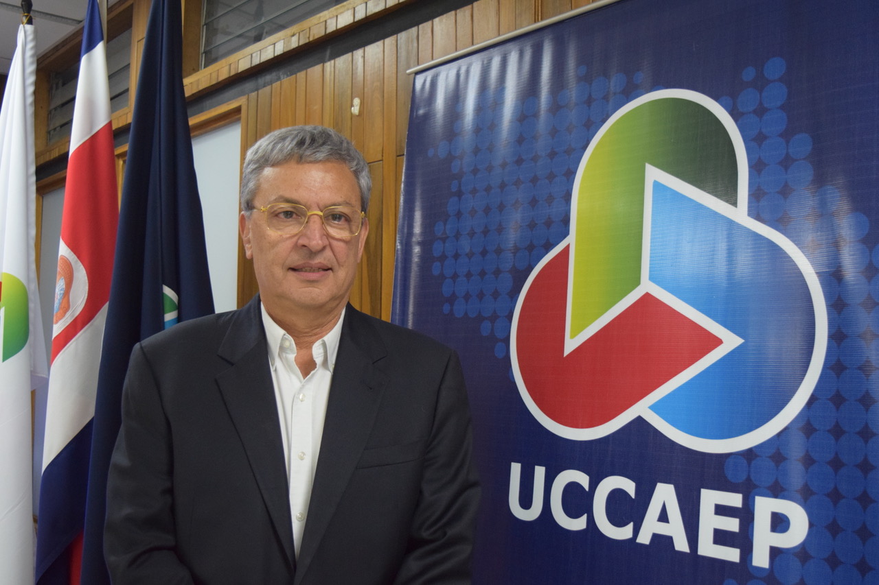 Imagen principal del artículo: Uccaep tiene nuevo jerarca: Álvaro Sáenz es nombrado presidente de la Unión