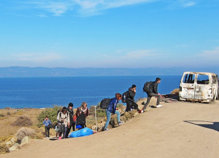 Tensión sube entre Israel e Irán; Grecia pone un alto a migrantes; Iglesia católica expuesta en América Latina: miles de abusos sexuales
