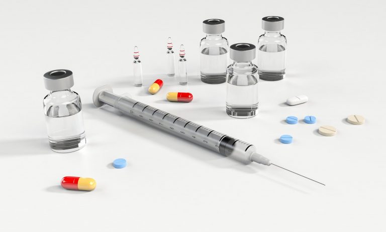 Medicamentos de alto impacto financiero: por qué son urgentes nuevas fuentes de financiamiento
