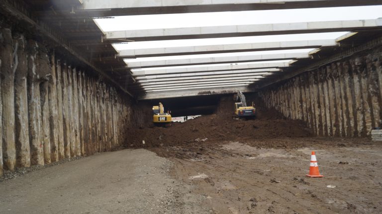 Oficialmente hay un túnel debajo de la Rotonda de las Garantías Sociales