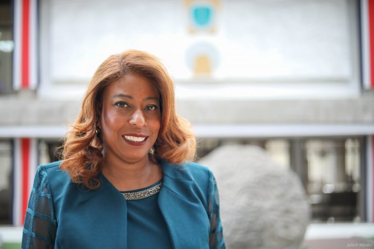 Esmeralda Britton, electa vicepresidenta del Congreso