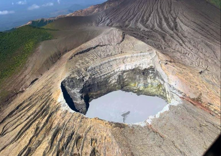 Ovsicori confirma erupción del Volcán Rincón de la Vieja