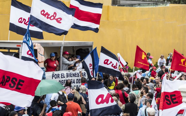 Sindicatos del Magisterio Nacional anunciarán acciones de presión y protesta para suspender clases presenciales