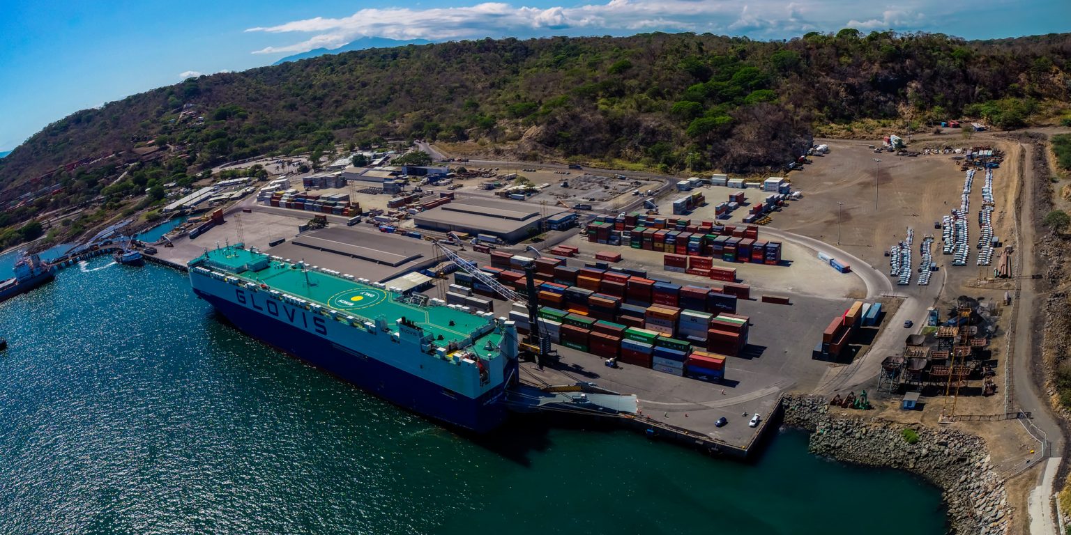 Imagen principal del artículo: Incop saca a licitación la concesión por 30 años para renovar Puerto Caldera