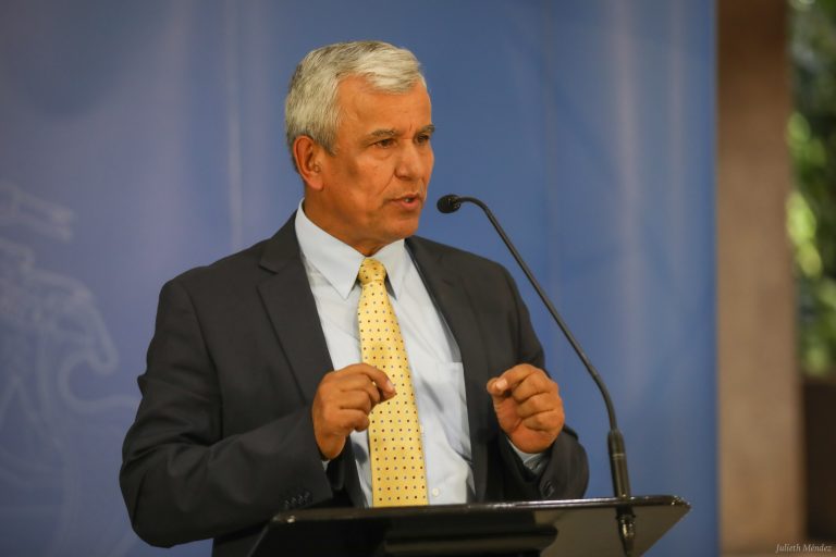 Morales Mora salva el puesto, pero en el ICD se registra una misteriosa salida...