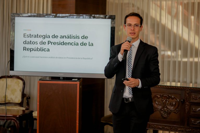 UPAD niega haber accesado a información bancaria, expedientes médicos, llamadas o redes sociales