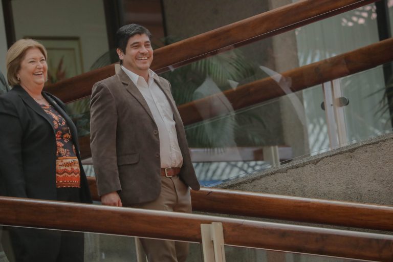 Alvarado aplica una por aquí y otra por allá, mientras tanto en Justicia...