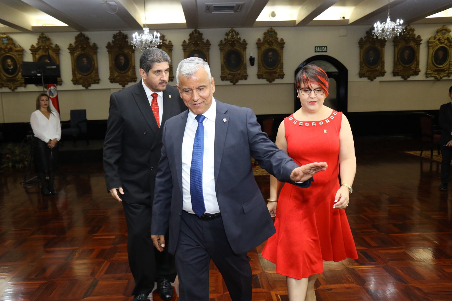 Imagen principal del artículo: Inconformes son sus respuestas, la oposición se alista para censurar a Víctor Morales