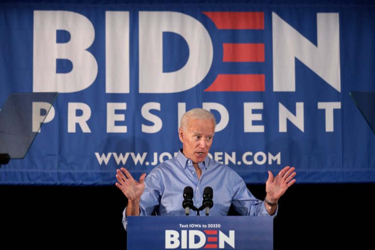 COVID-19 transtorna economía latina; Biden a la nominación