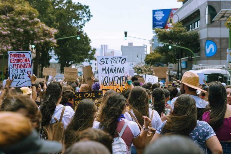 Trabajadores sociales alertan que "cada femicidio es una falla del Estado"