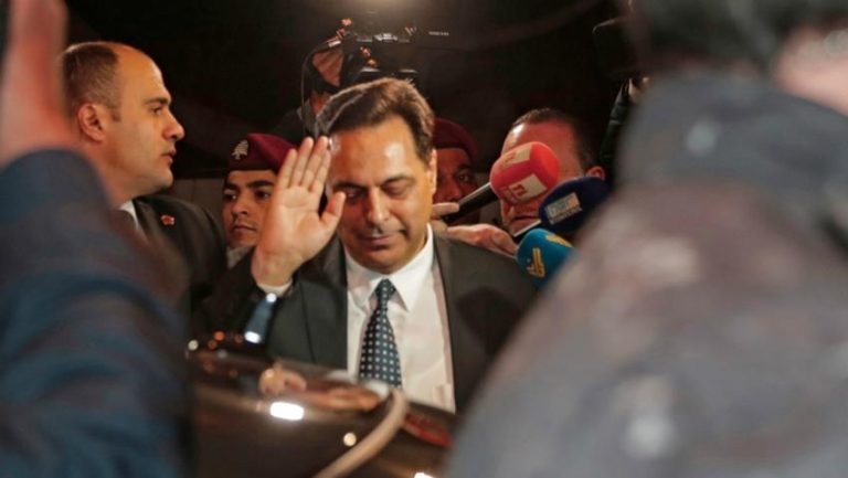 Líbano cae en default por primera vez en su historia: deuda llegó a 170% del PIB