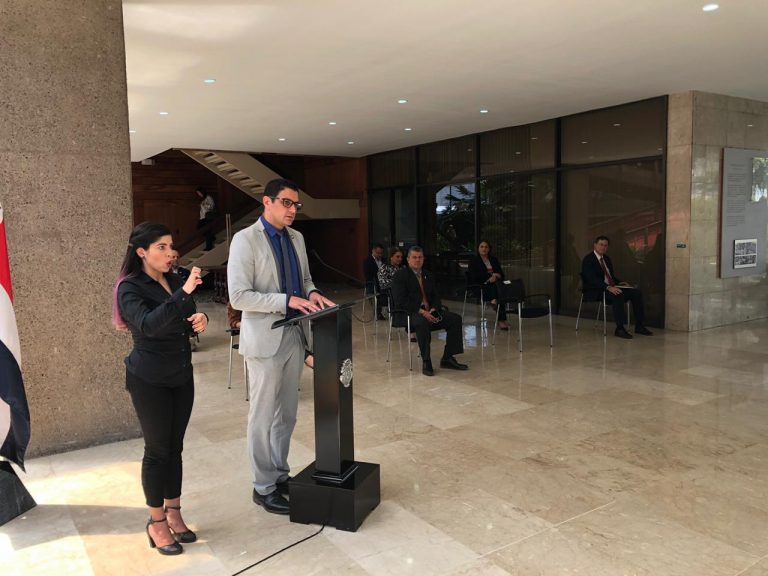 Violar cuarentena expone a denuncias penales, multas y hasta prisión