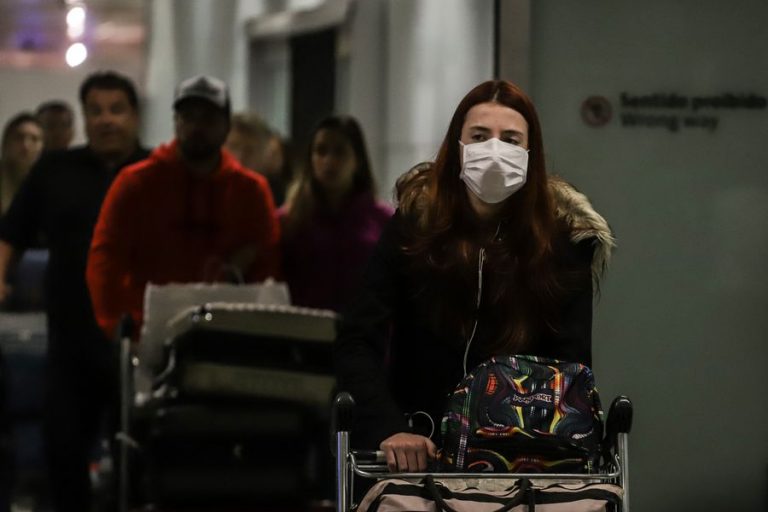 Universidad de Hong Kong confirma primer caso de reinfección por COVID-19