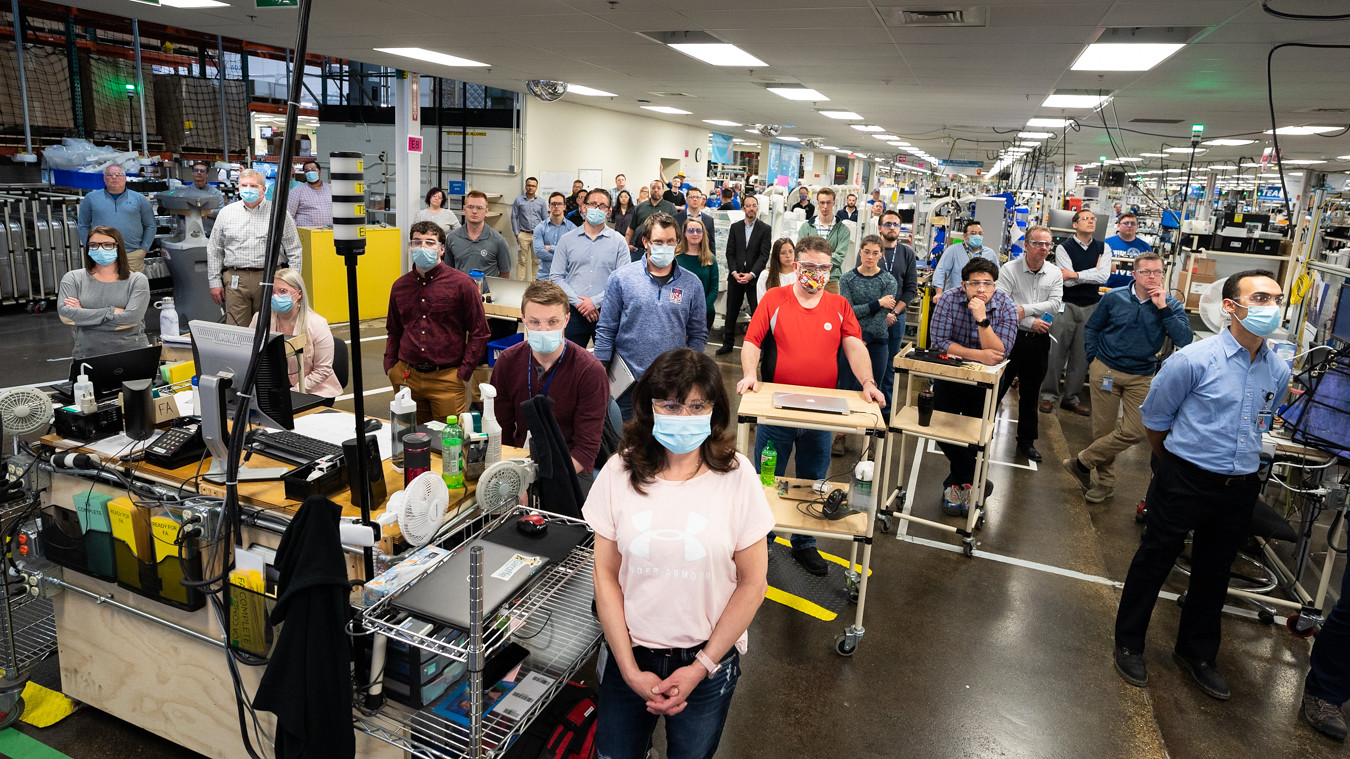 Imagen principal del artículo: Desempleo en EE.UU por las nubes; histórico juicio empieza en Alemania