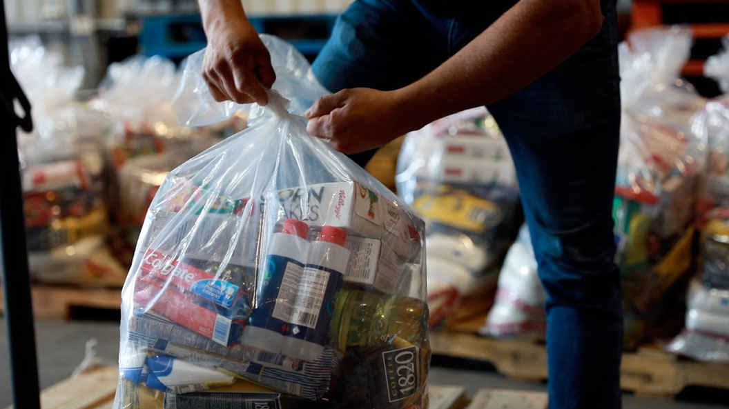 Imagen principal del artículo: Campaña “Saldremos Adelante CR” busca otorgar comida, pruebas COVID-19, respiradores y mascarillas