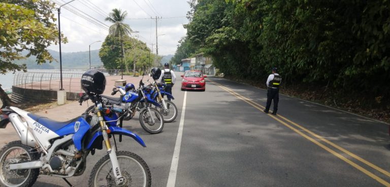 Nueva restricción vehicular sanitaria dejó 238 infractores multados en primer día