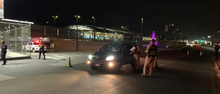 Restricción vehicular volverá a empezar a las 10 de la noche a partir de mañana