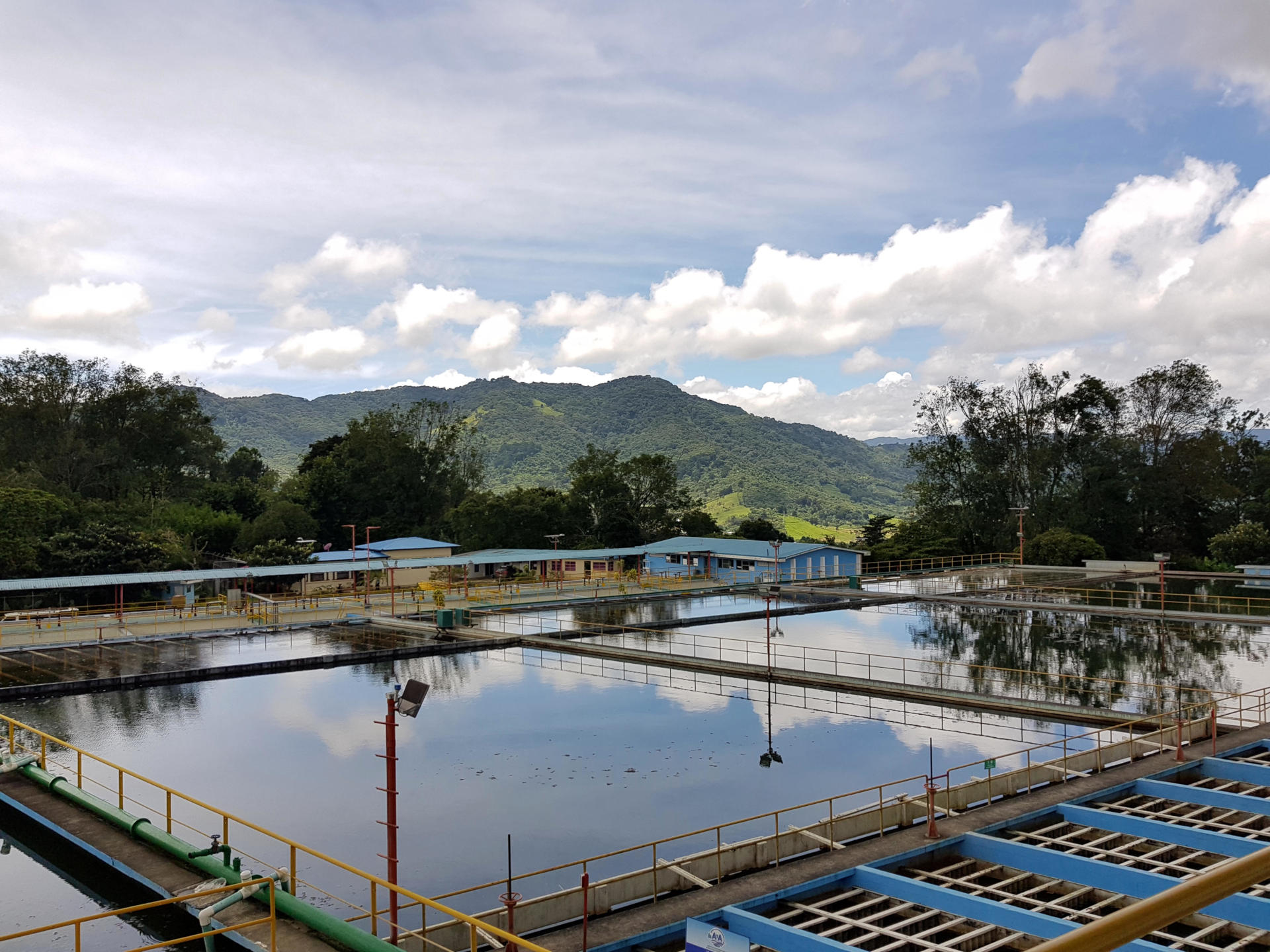 Imagen principal del artículo: Acueducto que solucionaría escasez en la GAM hasta 2041 recibe declaratoria de interés público