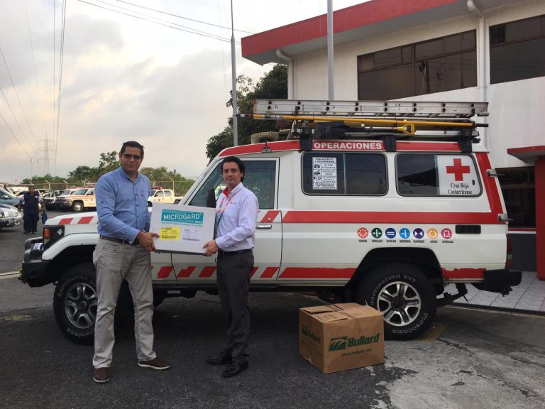 CEMEX dona 2 mil mascarillas y 280 trajes desechables para protección de cruzrojistas