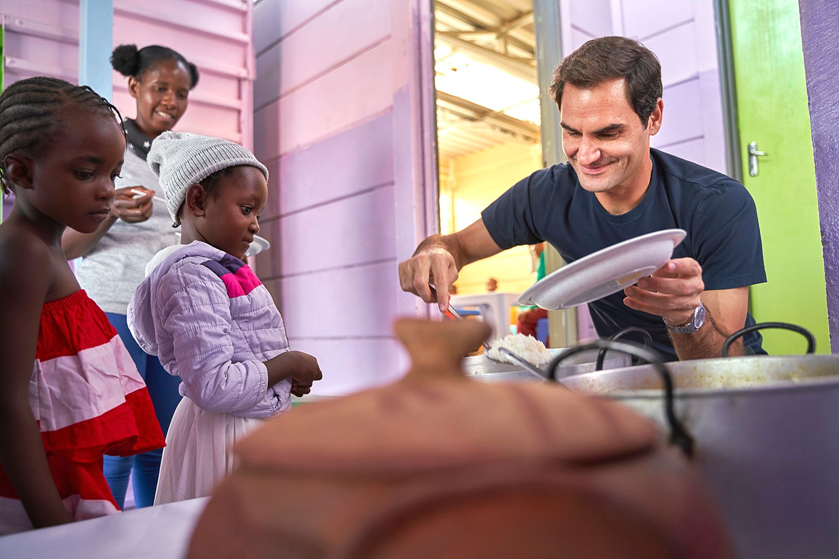 Imagen principal del artículo: Fundación de Federer donó $1.000.000 para niños de África