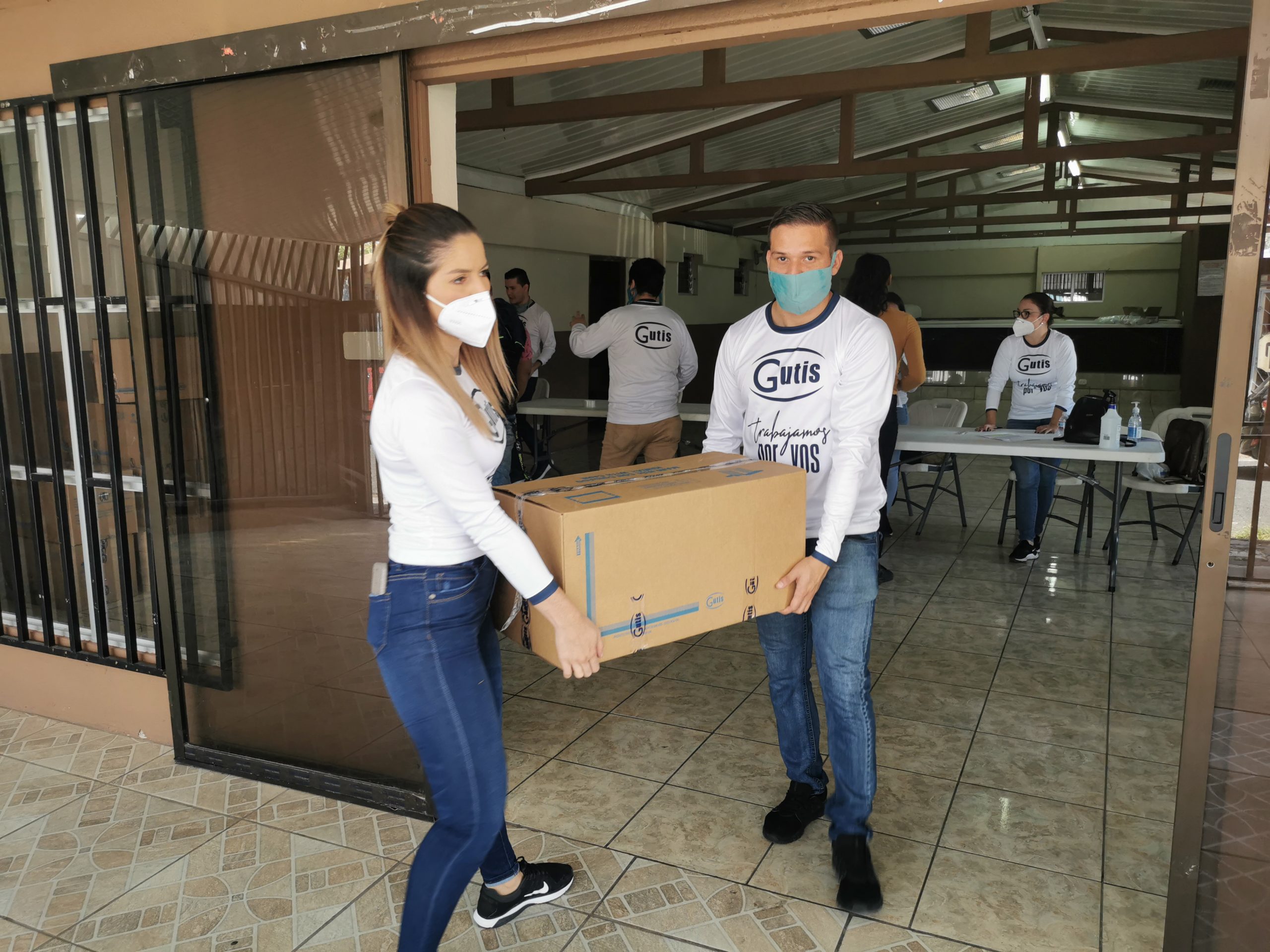 Imagen principal del artículo: Gutis Farmacéutica apoyará con canastas de víveres a 150 familias de Pavas y Alajuela