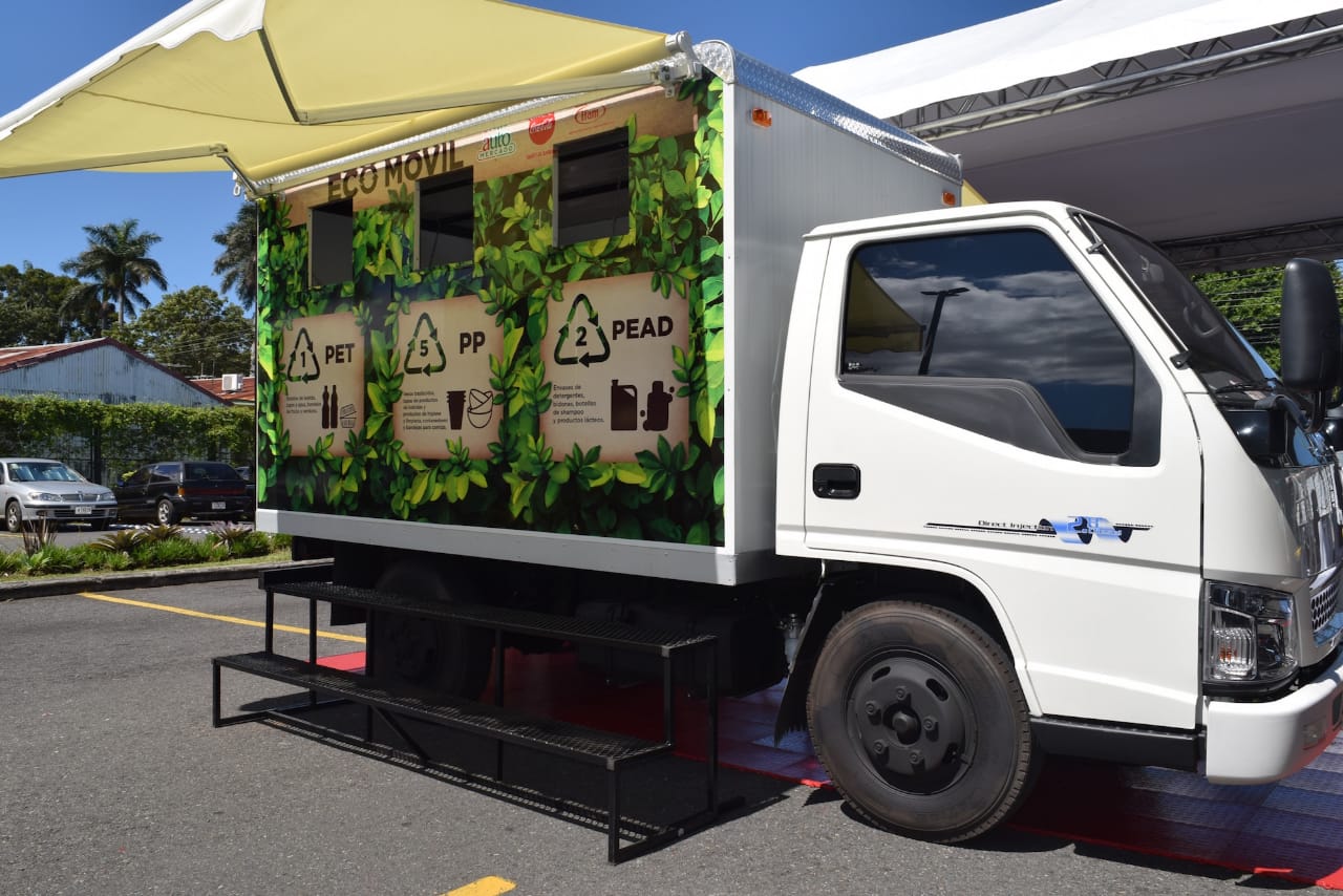 Imagen principal del artículo: Programa ambiental ha recolectado más de 600 kg de residuos valorizables