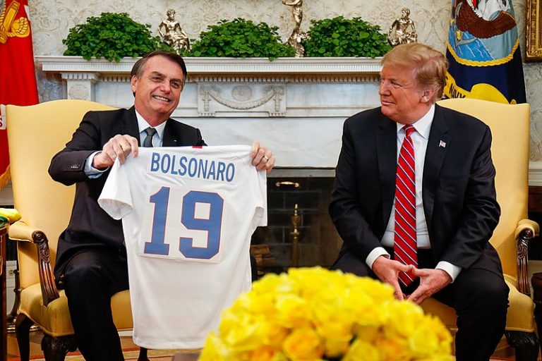 Tribunal Supremo de Brasil investigará a Jair Bolsonaro por difusión de noticias falsas