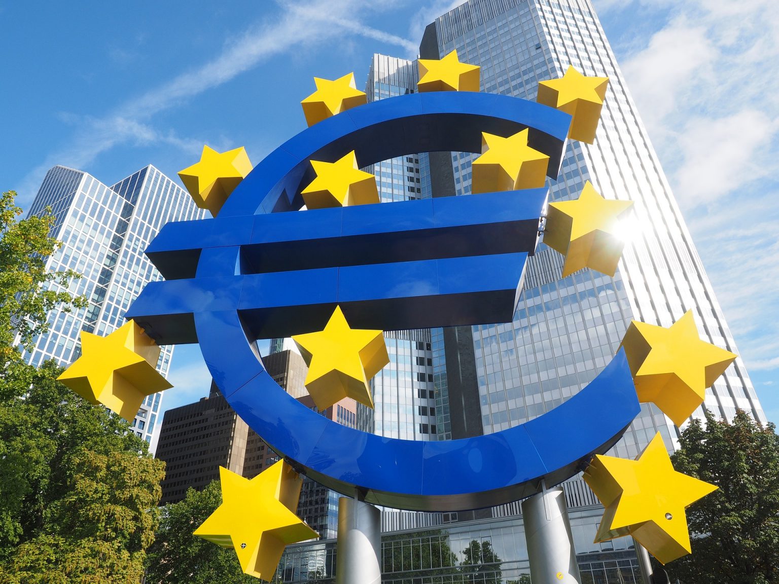 Imagen principal del artículo: Constitucional alemán contra UE; 2020 encaminado a registrar temperaturas históricas