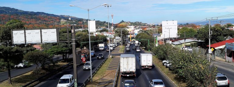 Muertes en carretera se reducen en casi una tercera parte en los primeros cinco meses del año