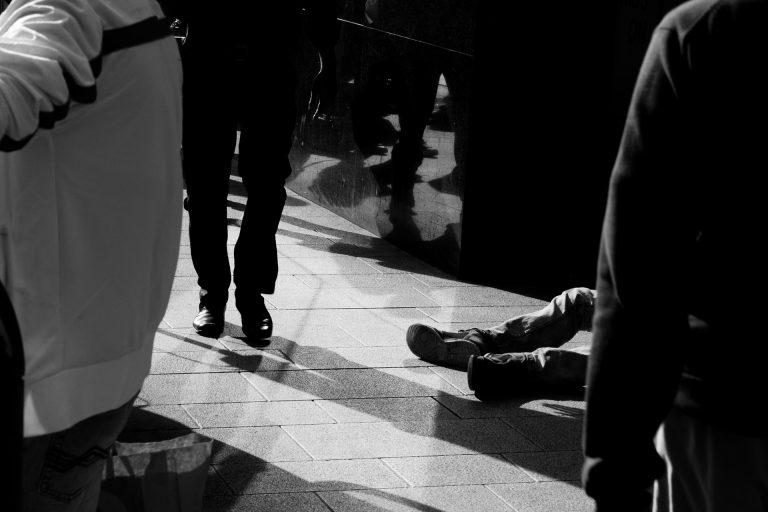 ¿Es buena política presionar salarios a la baja indiscriminadamente?