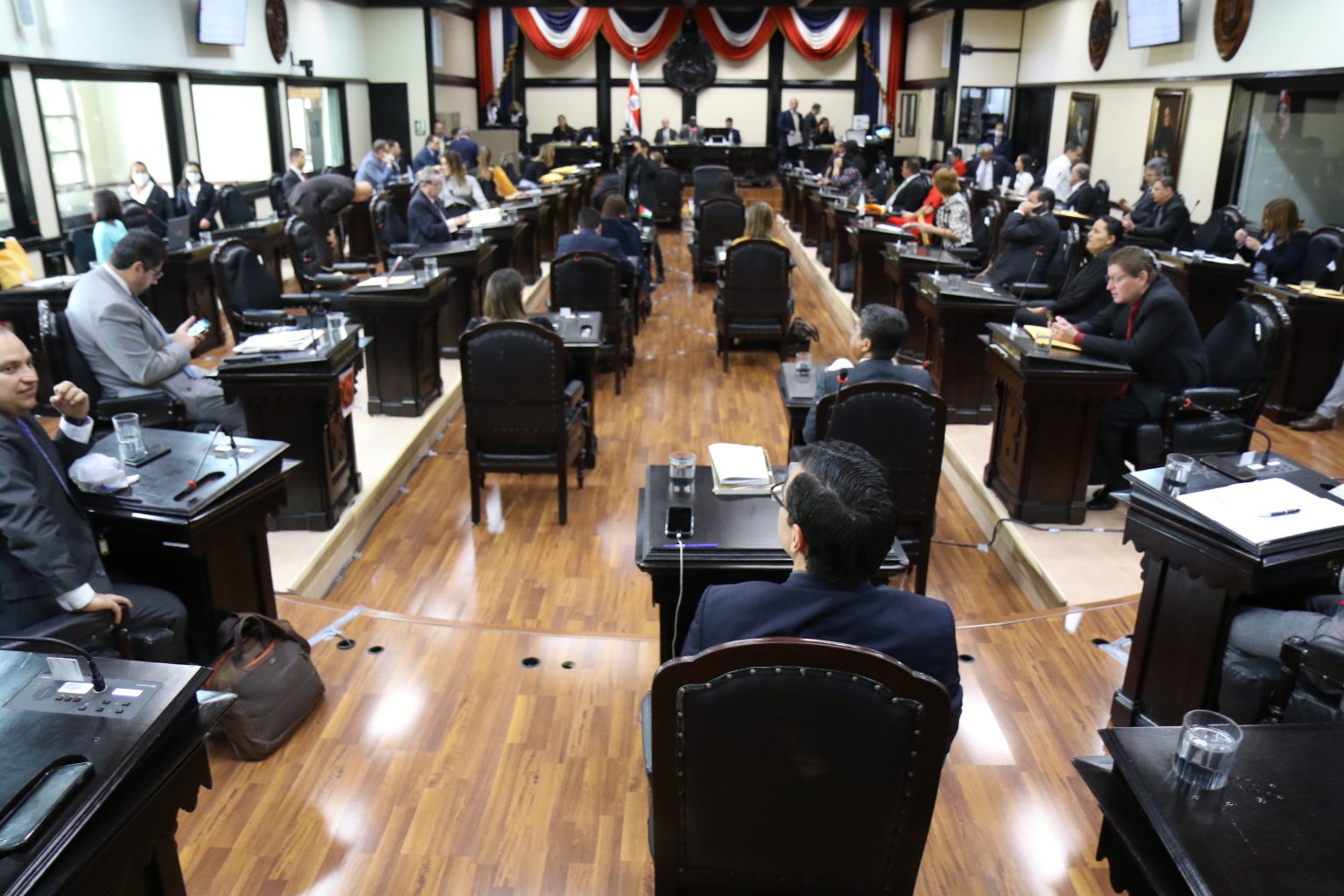Imagen principal del artículo: Aprobado en segundo debate Ley contra la Usura Crediticia