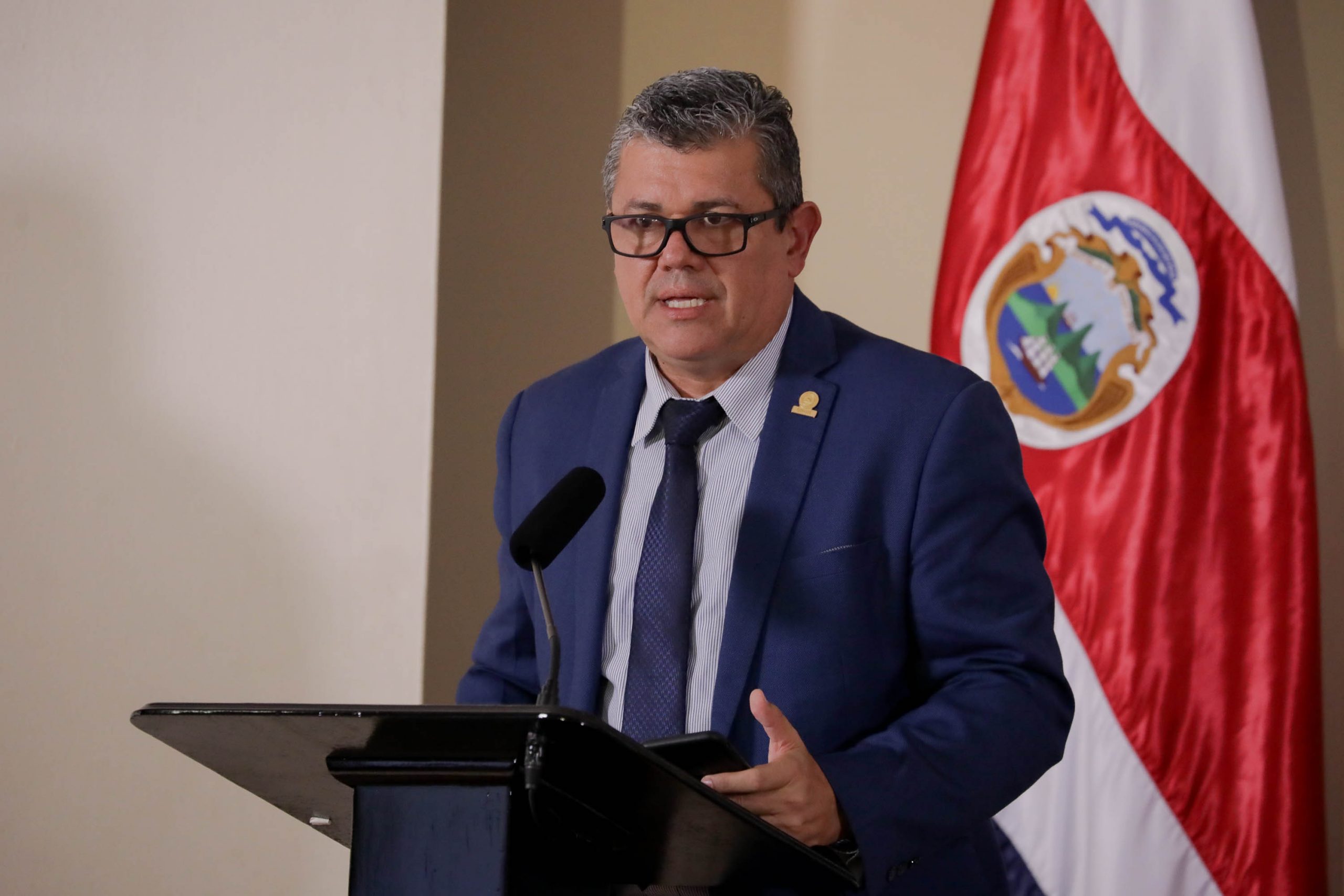 Imagen principal del artículo: CNE habilita 72 centros emergencias para atender 4371 personas por COVID-19 en el país