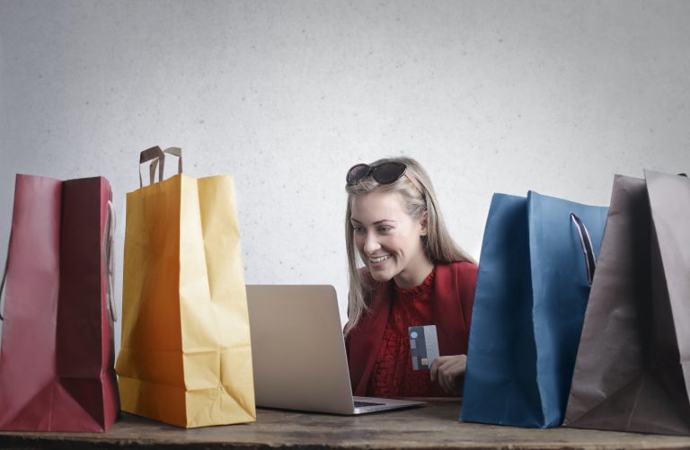 Hábitos y costumbres de compra que caracterizan a cada generación