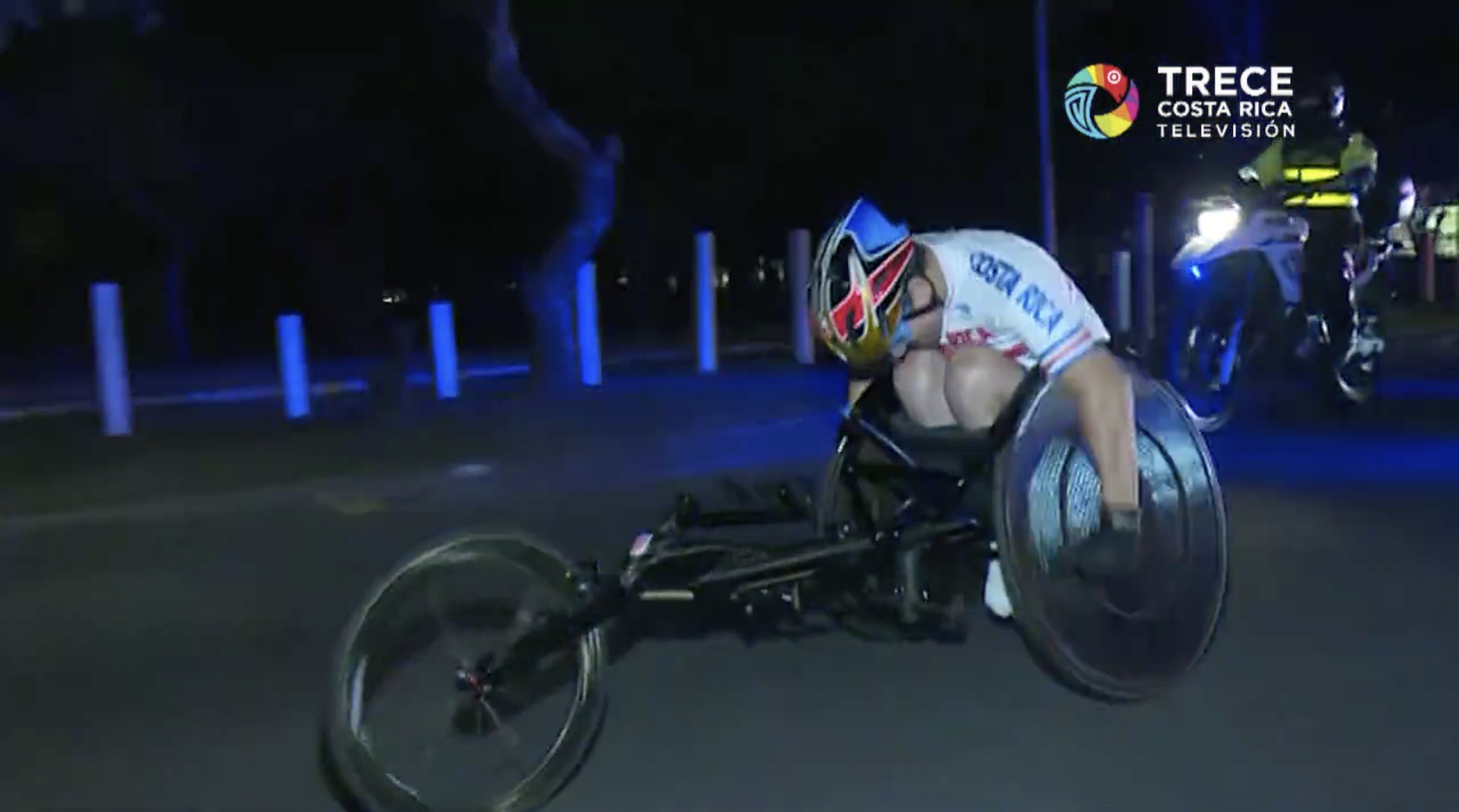 Imagen principal del artículo: Contra la COVID-19: "Lobito" Fonseca hizo media maratón para recaudar 107 mil diarios de comida