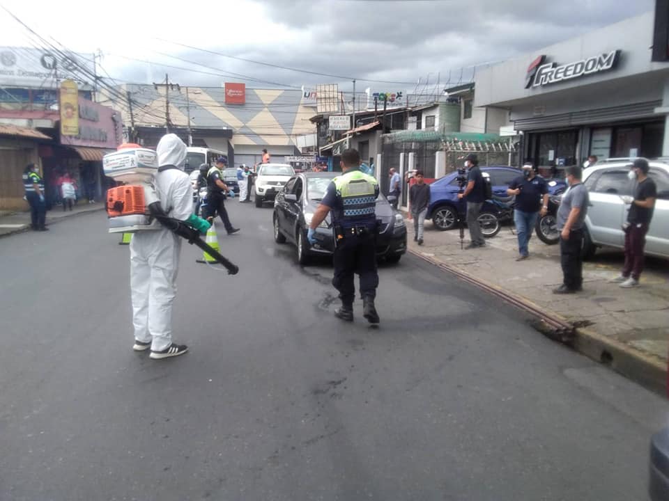 Imagen principal del artículo: Ministerio de Salud no recomienda desinfectar espacios públicos como medida contra COVID-19