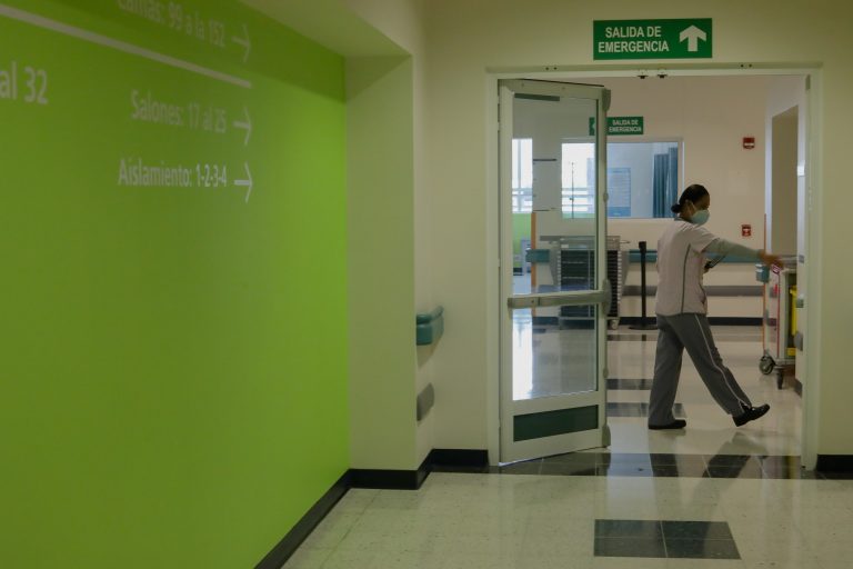Médicos internos se manifestarán este miércoles para solicitar vacunación contra la COVID-19